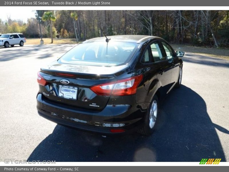 Tuxedo Black / Medium Light Stone 2014 Ford Focus SE Sedan