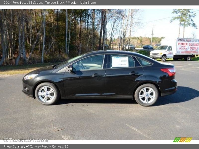 Tuxedo Black / Medium Light Stone 2014 Ford Focus SE Sedan