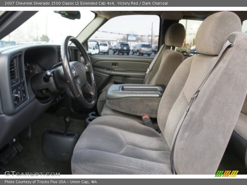 Victory Red / Dark Charcoal 2007 Chevrolet Silverado 1500 Classic LS Extended Cab 4x4
