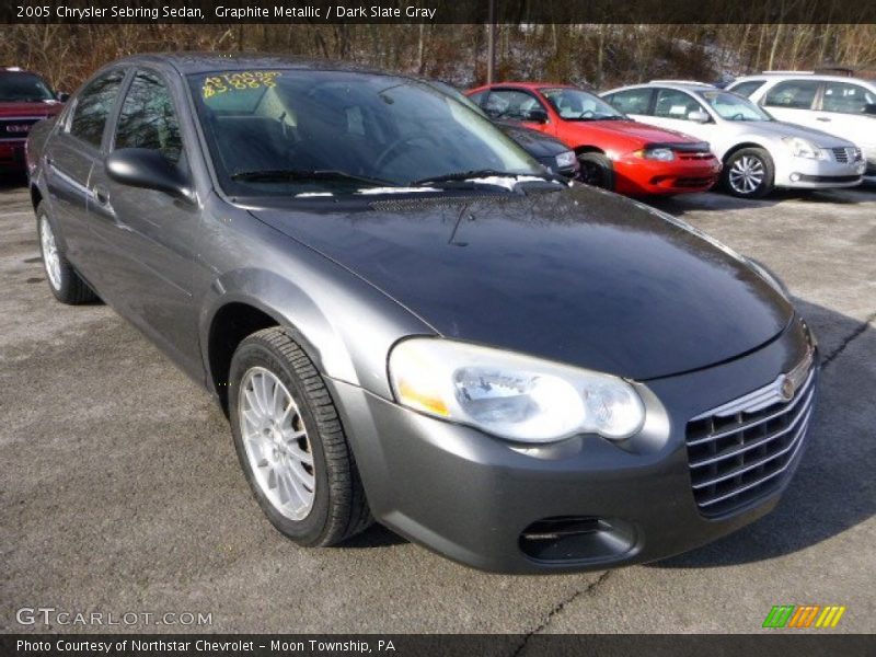 Front 3/4 View of 2005 Sebring Sedan