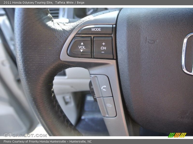 Taffeta White / Beige 2011 Honda Odyssey Touring Elite