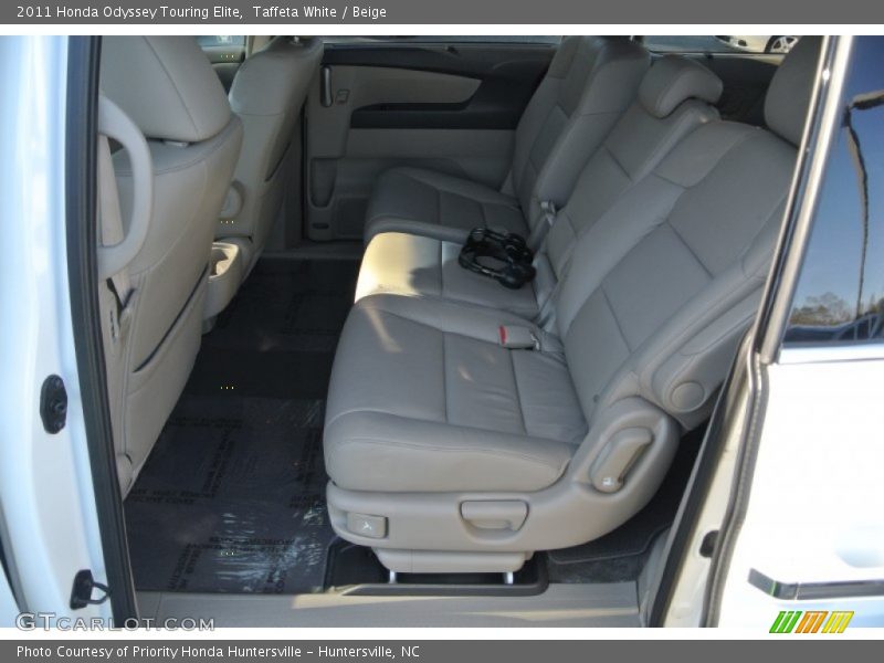 Taffeta White / Beige 2011 Honda Odyssey Touring Elite