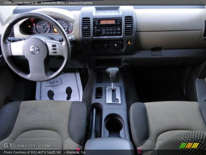 Avalanche White / Desert/Graphite 2005 Nissan Xterra SE