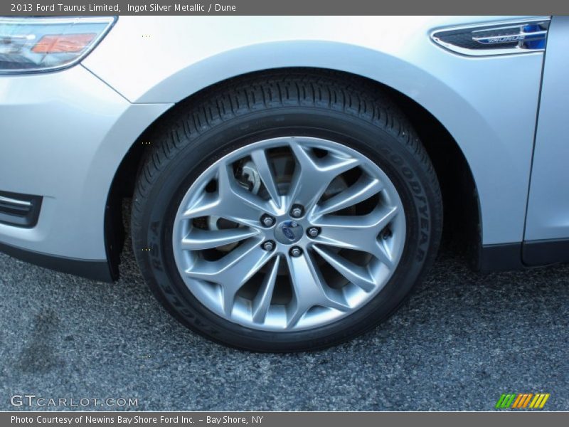 Ingot Silver Metallic / Dune 2013 Ford Taurus Limited
