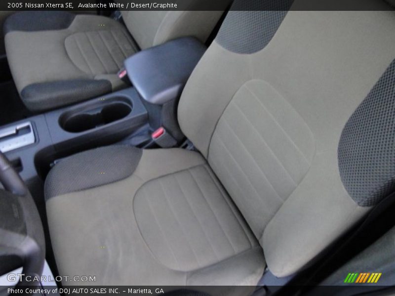 Avalanche White / Desert/Graphite 2005 Nissan Xterra SE
