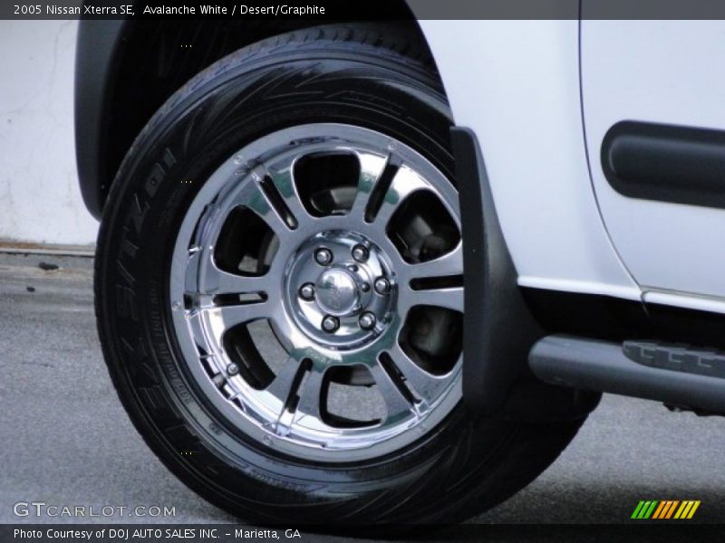 Avalanche White / Desert/Graphite 2005 Nissan Xterra SE