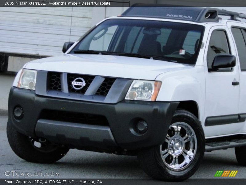 Avalanche White / Desert/Graphite 2005 Nissan Xterra SE