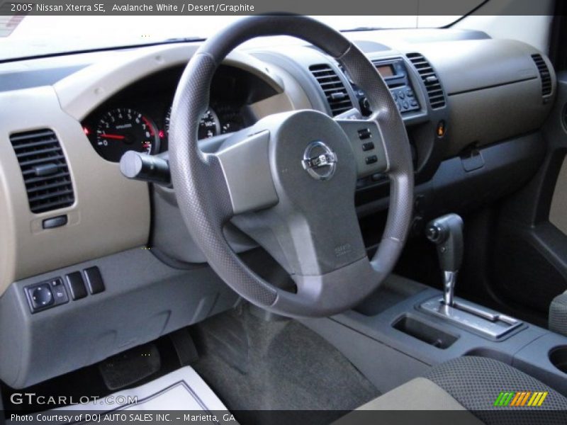 Avalanche White / Desert/Graphite 2005 Nissan Xterra SE