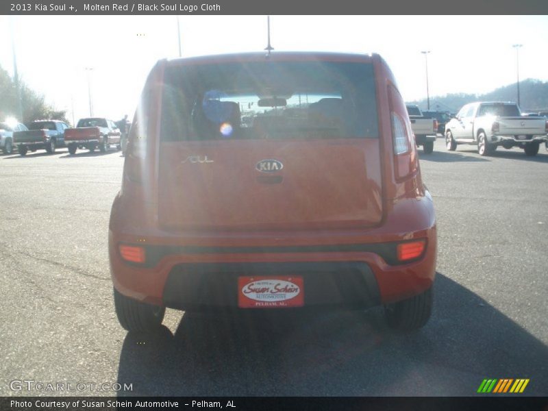 Molten Red / Black Soul Logo Cloth 2013 Kia Soul +