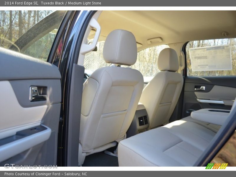 Rear Seat of 2014 Edge SE