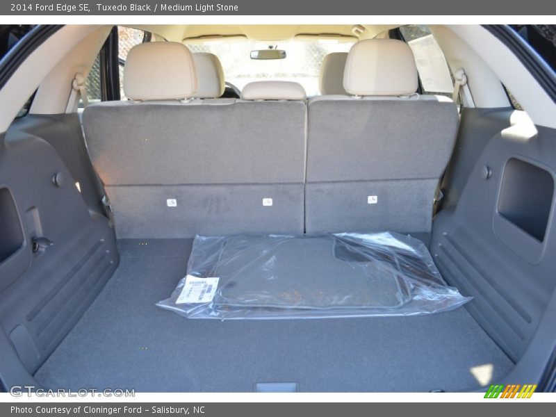  2014 Edge SE Trunk