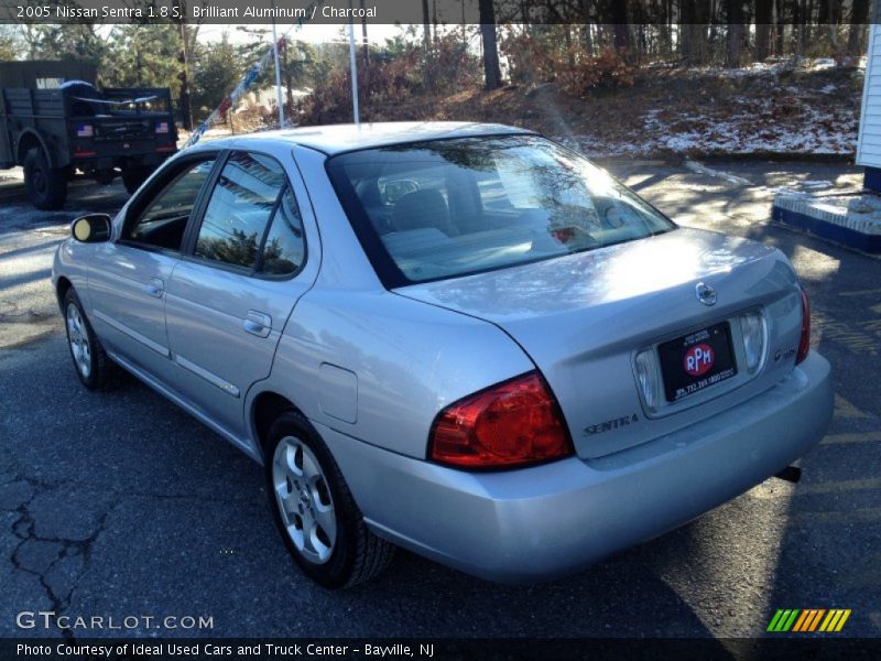 Brilliant Aluminum / Charcoal 2005 Nissan Sentra 1.8 S