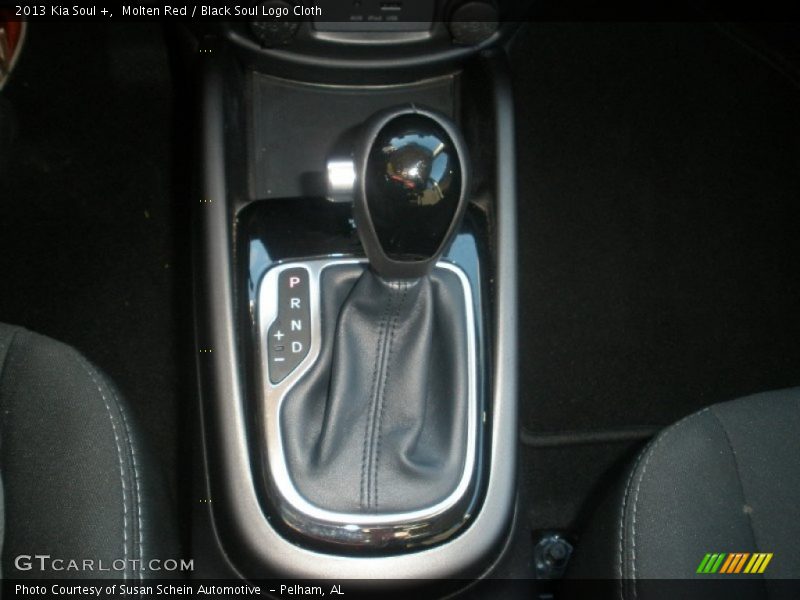 Molten Red / Black Soul Logo Cloth 2013 Kia Soul +