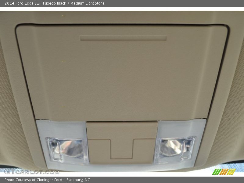 Tuxedo Black / Medium Light Stone 2014 Ford Edge SE