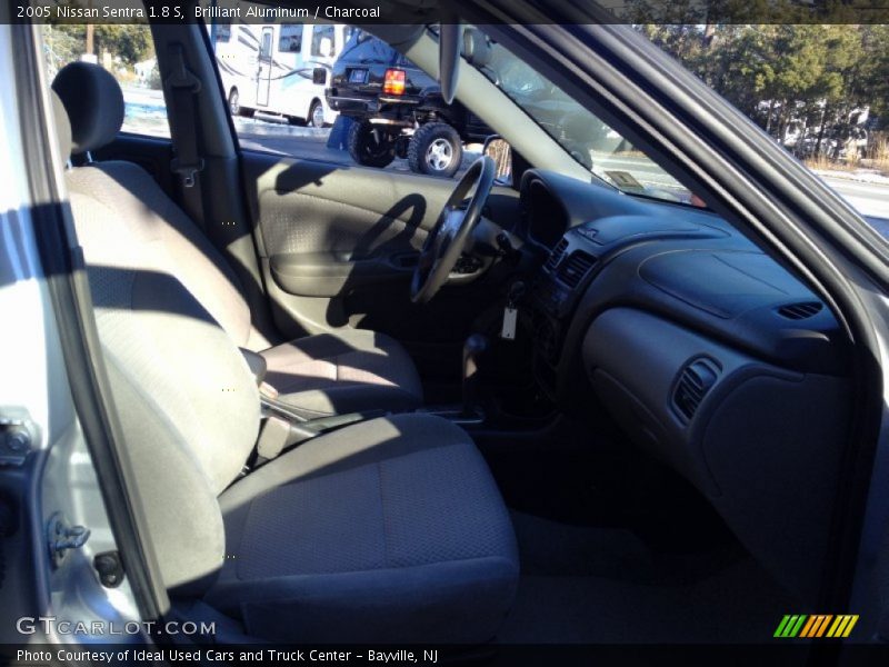 Brilliant Aluminum / Charcoal 2005 Nissan Sentra 1.8 S