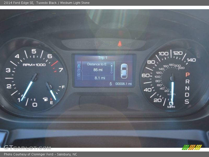 Tuxedo Black / Medium Light Stone 2014 Ford Edge SE