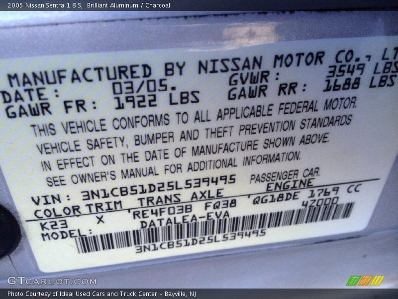 Brilliant Aluminum / Charcoal 2005 Nissan Sentra 1.8 S