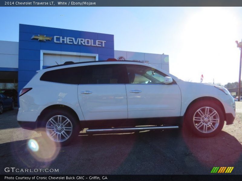 White / Ebony/Mojave 2014 Chevrolet Traverse LT