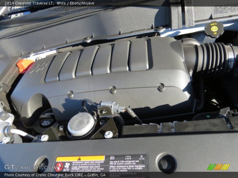 White / Ebony/Mojave 2014 Chevrolet Traverse LT