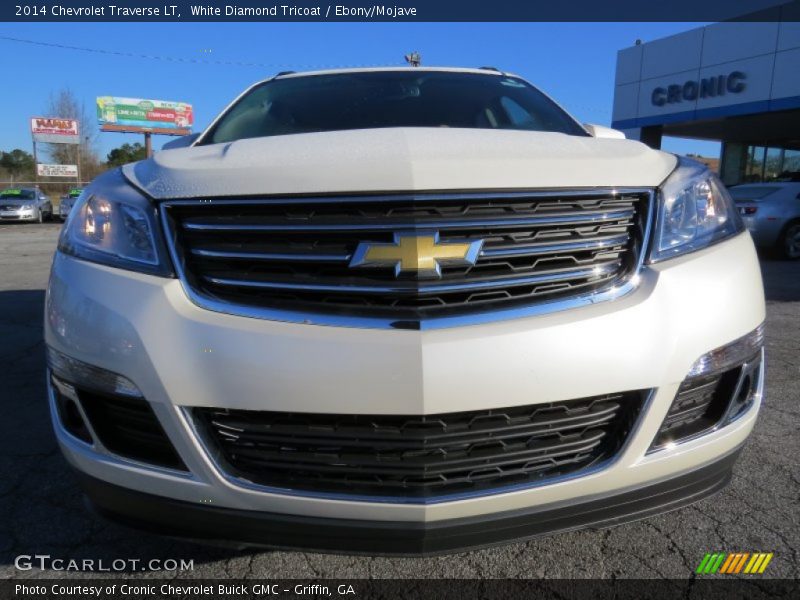 White Diamond Tricoat / Ebony/Mojave 2014 Chevrolet Traverse LT