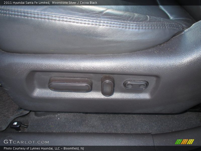 Moonstone Silver / Cocoa Black 2011 Hyundai Santa Fe Limited