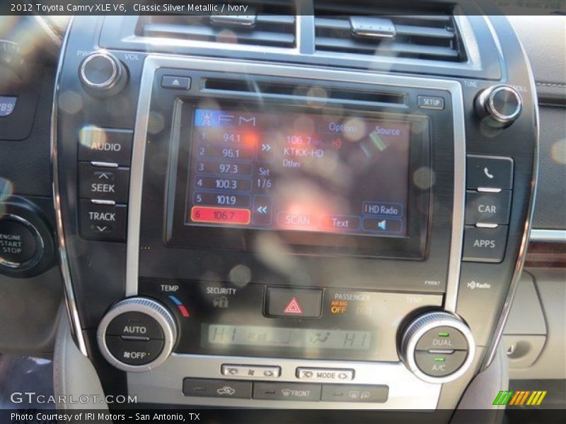 Classic Silver Metallic / Ivory 2012 Toyota Camry XLE V6