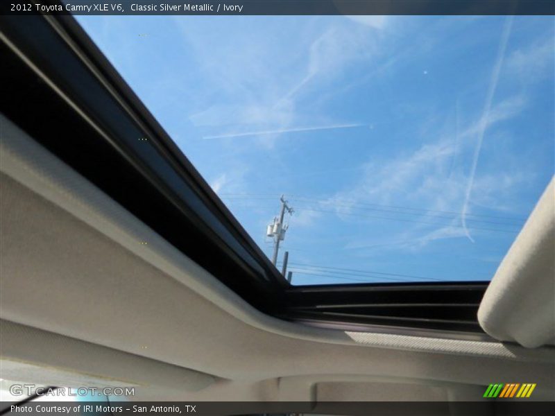 Classic Silver Metallic / Ivory 2012 Toyota Camry XLE V6