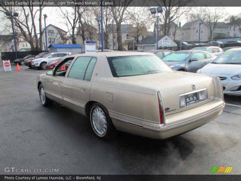 Light Driftwood Metallic / Camel 1998 Cadillac DeVille Sedan
