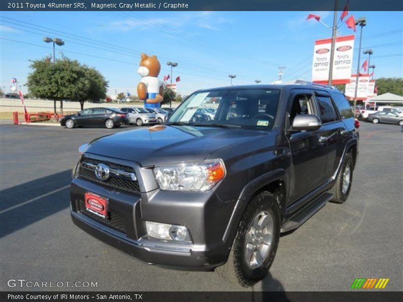 Magnetic Gray Metallic / Graphite 2011 Toyota 4Runner SR5