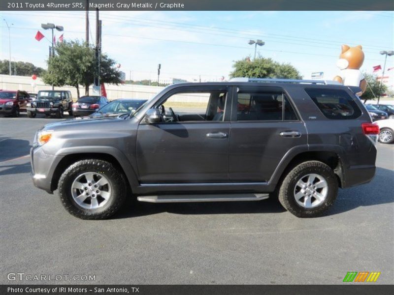 Magnetic Gray Metallic / Graphite 2011 Toyota 4Runner SR5