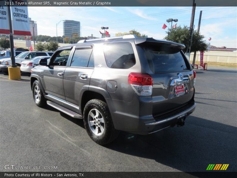 Magnetic Gray Metallic / Graphite 2011 Toyota 4Runner SR5