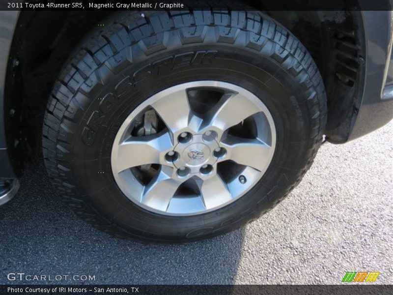 Magnetic Gray Metallic / Graphite 2011 Toyota 4Runner SR5