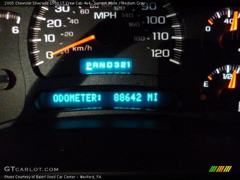 Summit White / Medium Gray 2005 Chevrolet Silverado 1500 LT Crew Cab 4x4