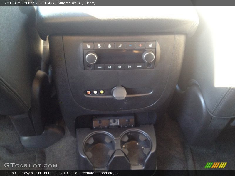Summit White / Ebony 2013 GMC Yukon XL SLT 4x4