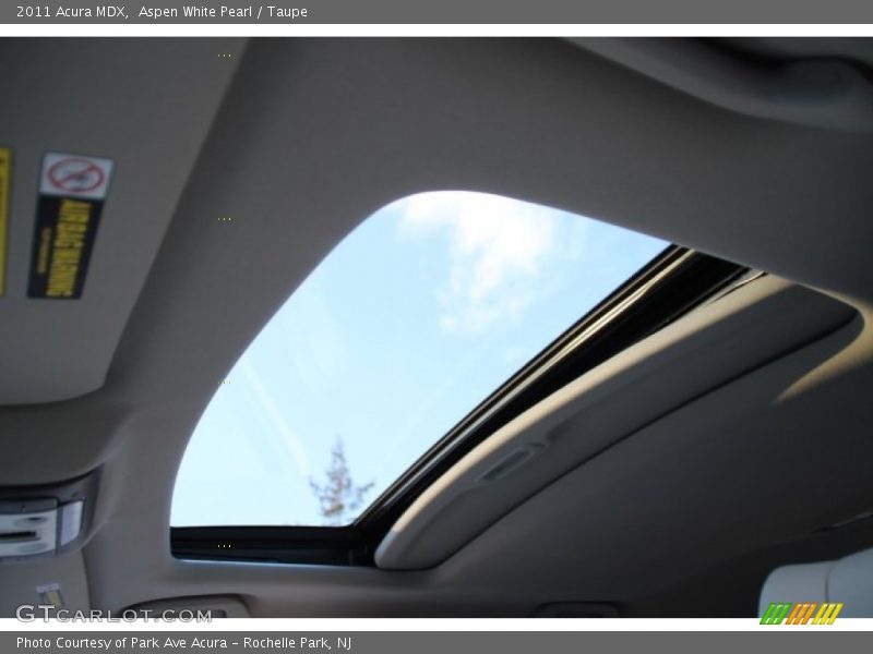 Aspen White Pearl / Taupe 2011 Acura MDX
