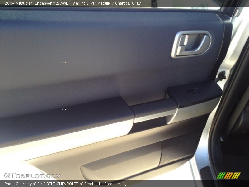 Sterling Silver Metallic / Charcoal Gray 2004 Mitsubishi Endeavor XLS AWD