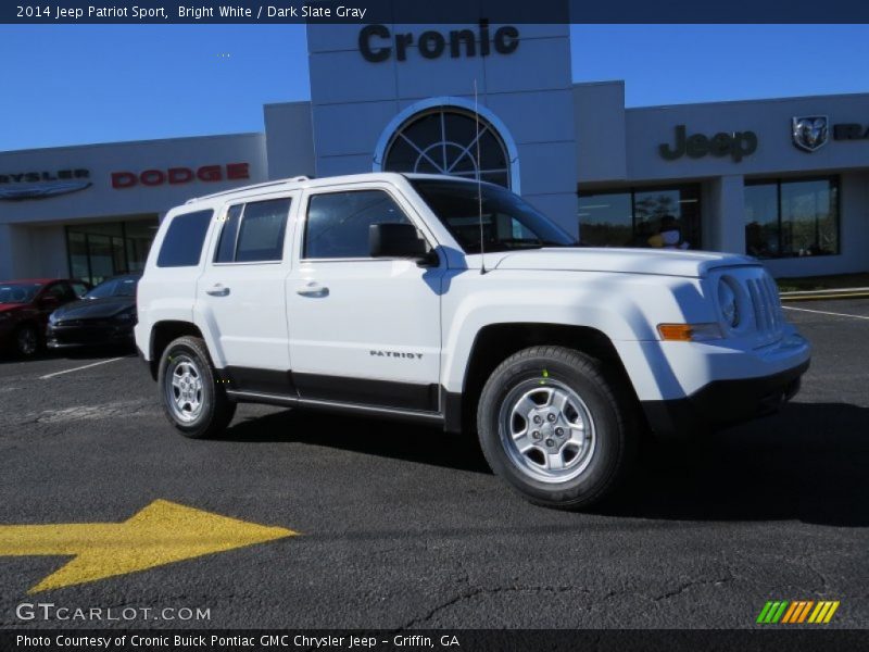 Bright White / Dark Slate Gray 2014 Jeep Patriot Sport