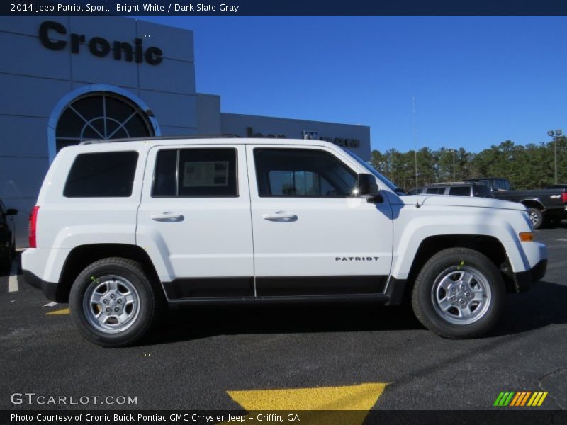 Bright White / Dark Slate Gray 2014 Jeep Patriot Sport