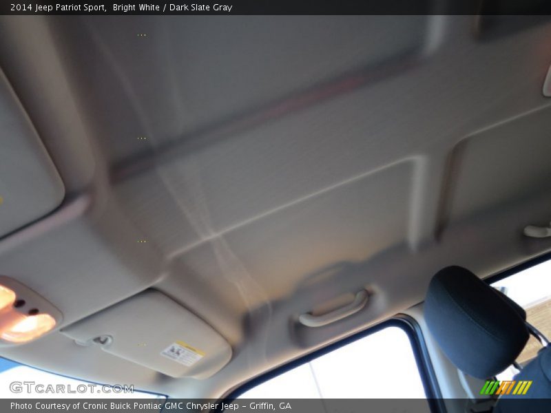 Bright White / Dark Slate Gray 2014 Jeep Patriot Sport