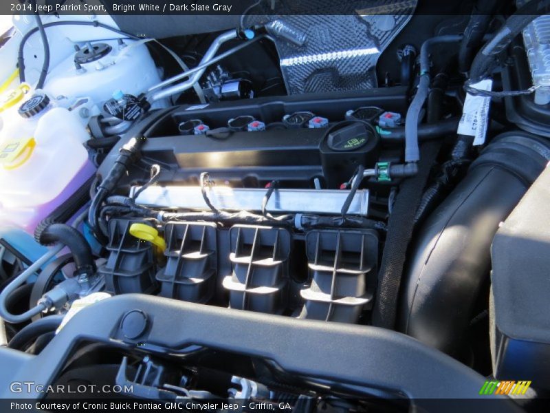 Bright White / Dark Slate Gray 2014 Jeep Patriot Sport