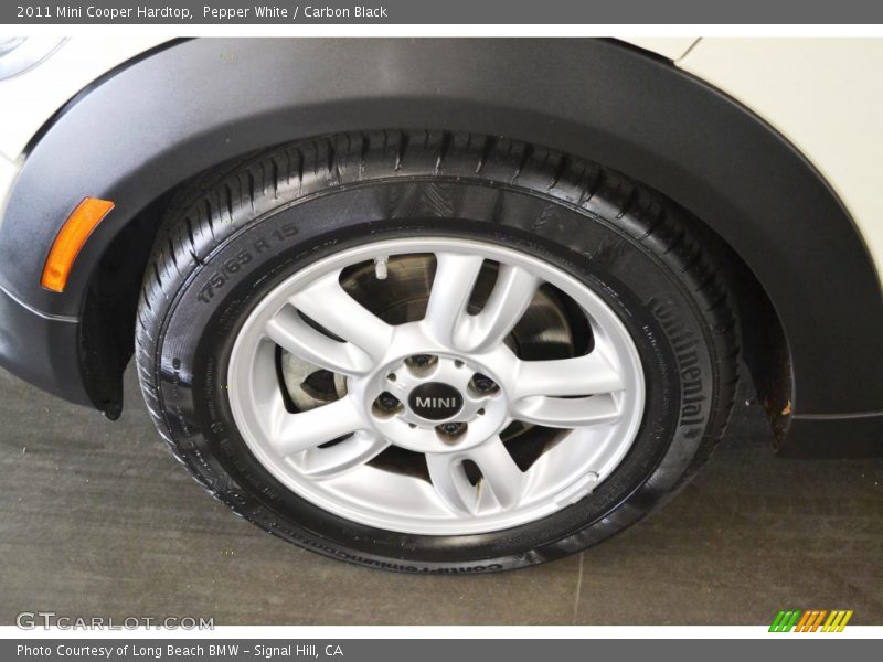 Pepper White / Carbon Black 2011 Mini Cooper Hardtop