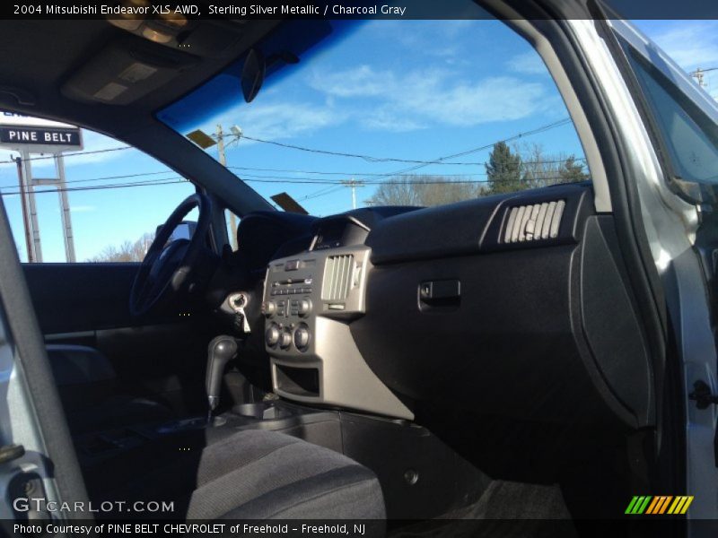 Sterling Silver Metallic / Charcoal Gray 2004 Mitsubishi Endeavor XLS AWD