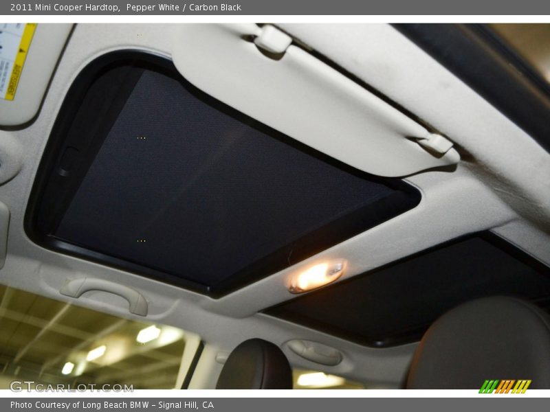 Pepper White / Carbon Black 2011 Mini Cooper Hardtop