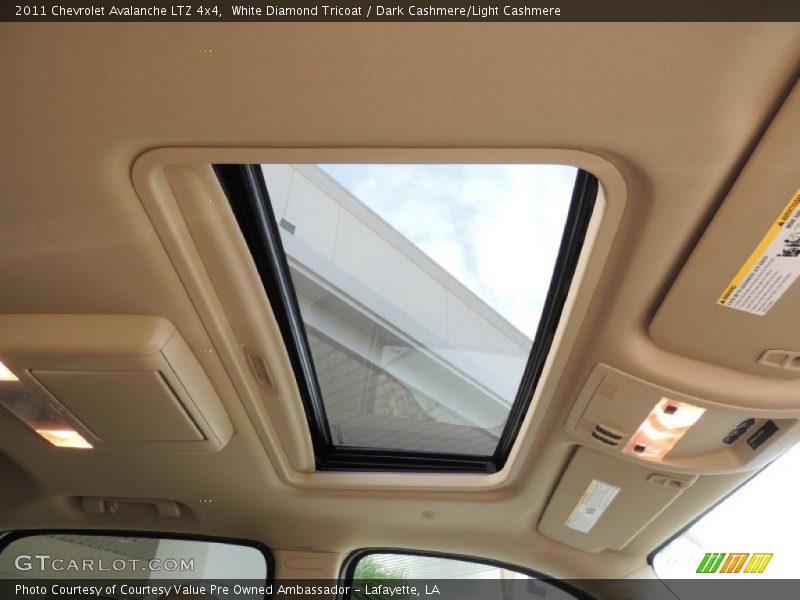 White Diamond Tricoat / Dark Cashmere/Light Cashmere 2011 Chevrolet Avalanche LTZ 4x4