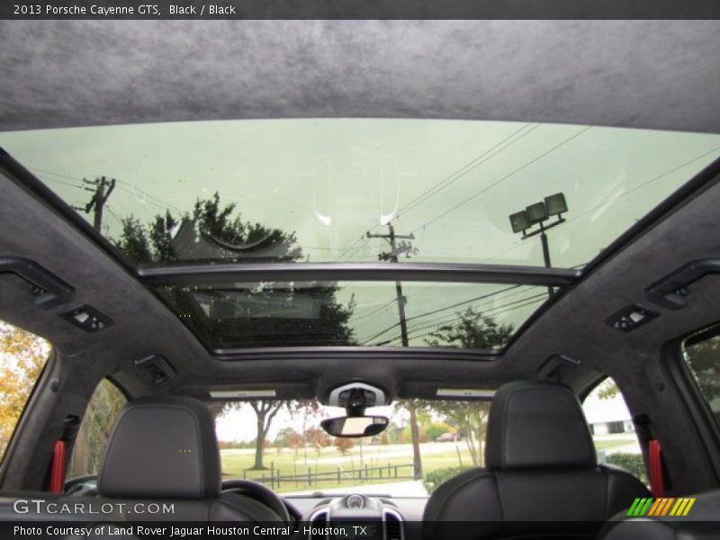 Sunroof of 2013 Cayenne GTS