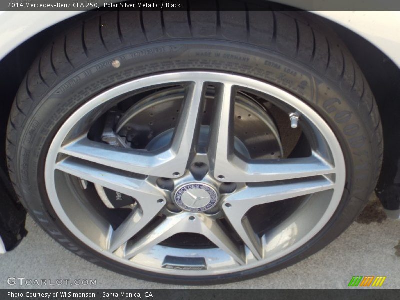 Polar Silver Metallic / Black 2014 Mercedes-Benz CLA 250