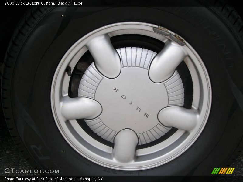Black / Taupe 2000 Buick LeSabre Custom