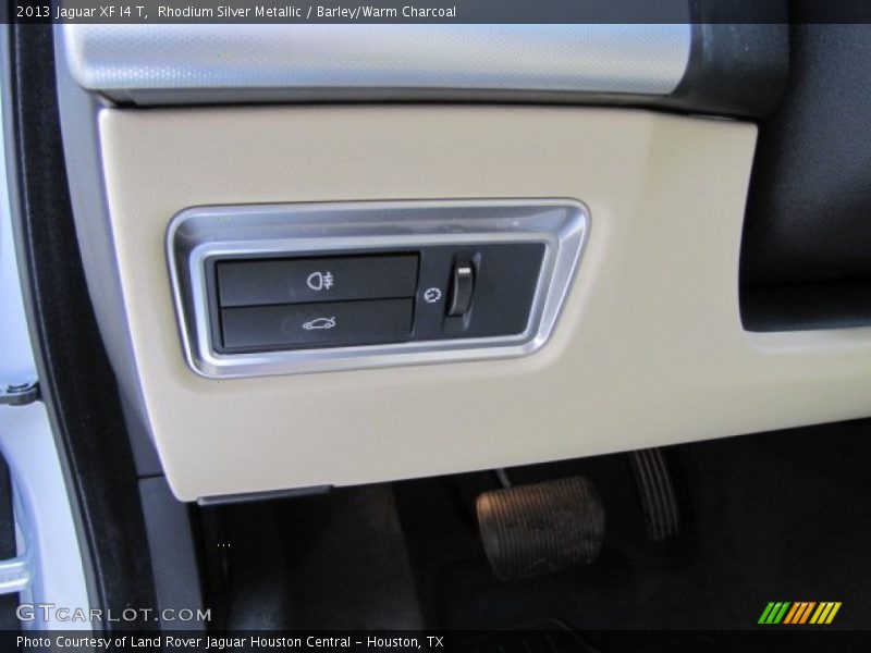 Rhodium Silver Metallic / Barley/Warm Charcoal 2013 Jaguar XF I4 T