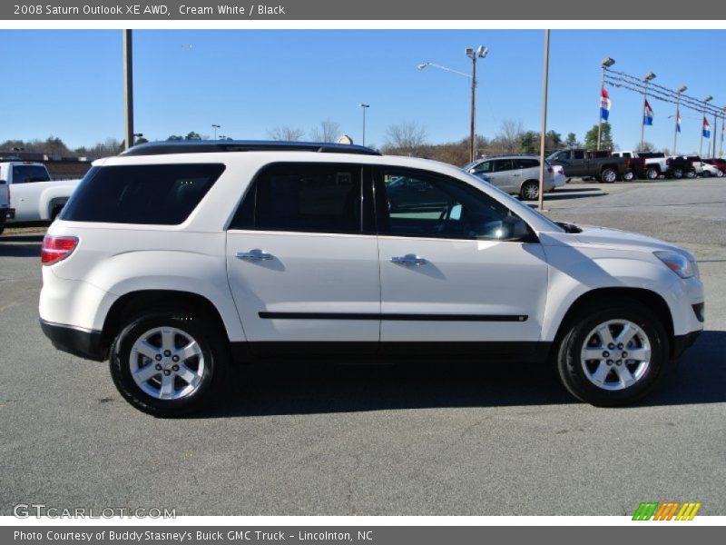 Cream White / Black 2008 Saturn Outlook XE AWD