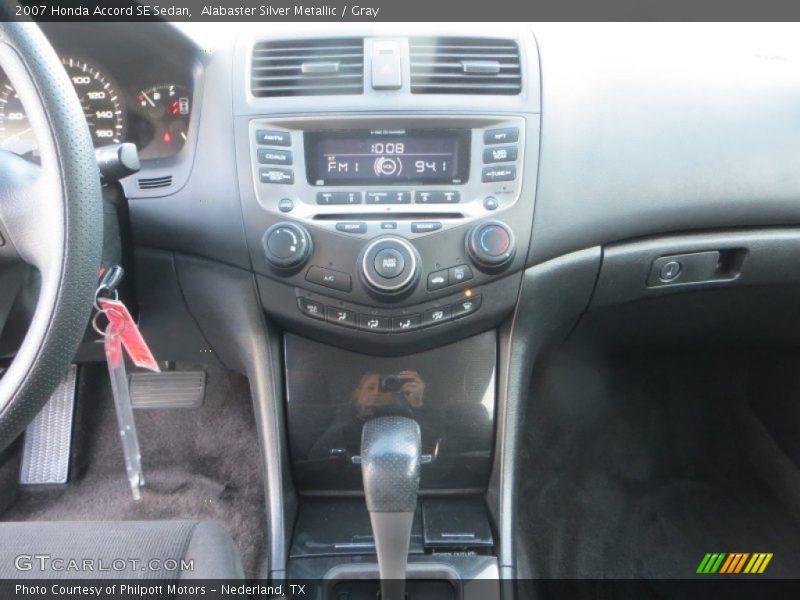 Alabaster Silver Metallic / Gray 2007 Honda Accord SE Sedan